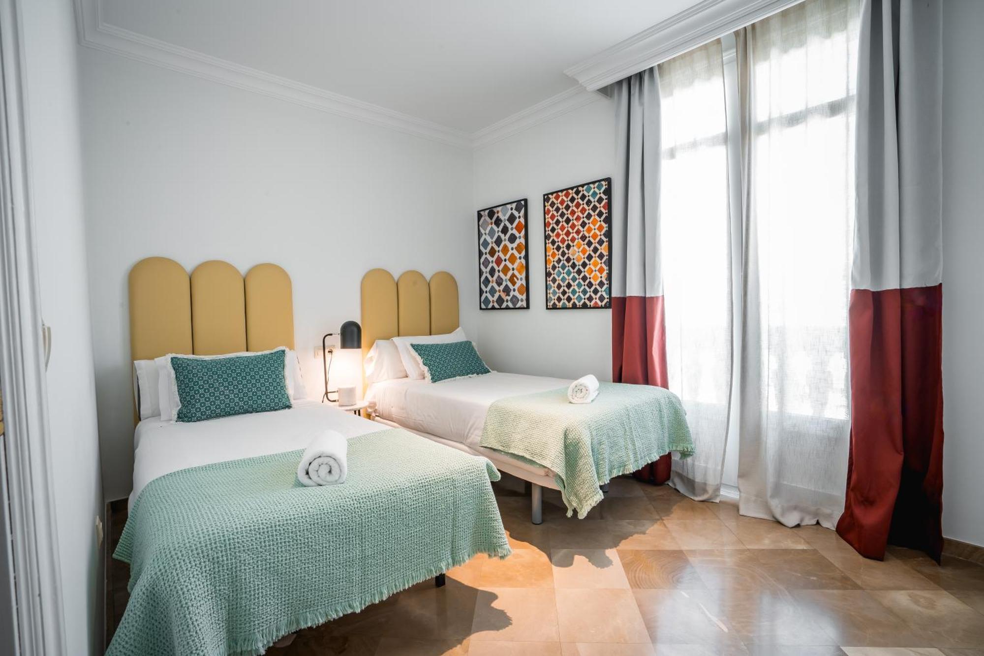 Alisios Gran Via - Toque Nazari Apartment Granada Luaran gambar