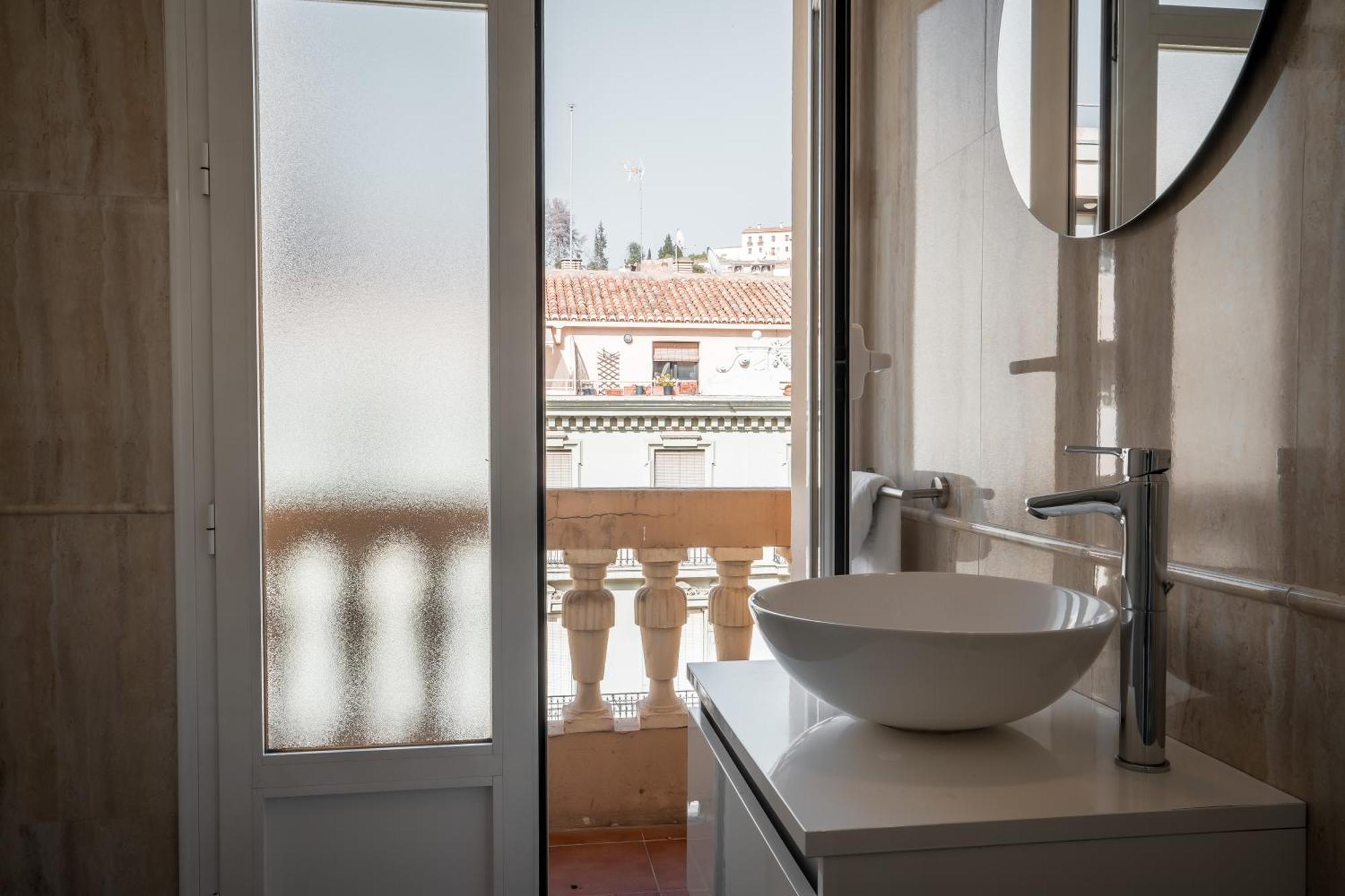 Alisios Gran Via - Toque Nazari Apartment Granada Luaran gambar