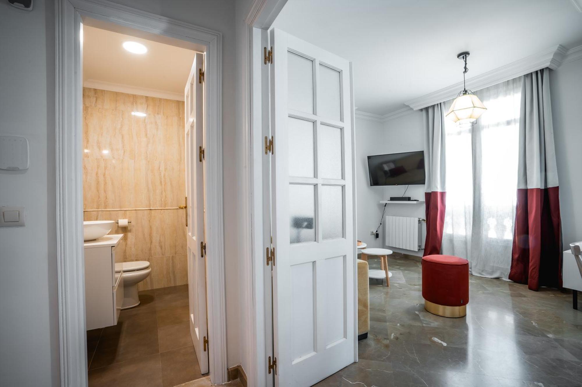 Alisios Gran Via - Toque Nazari Apartment Granada Luaran gambar